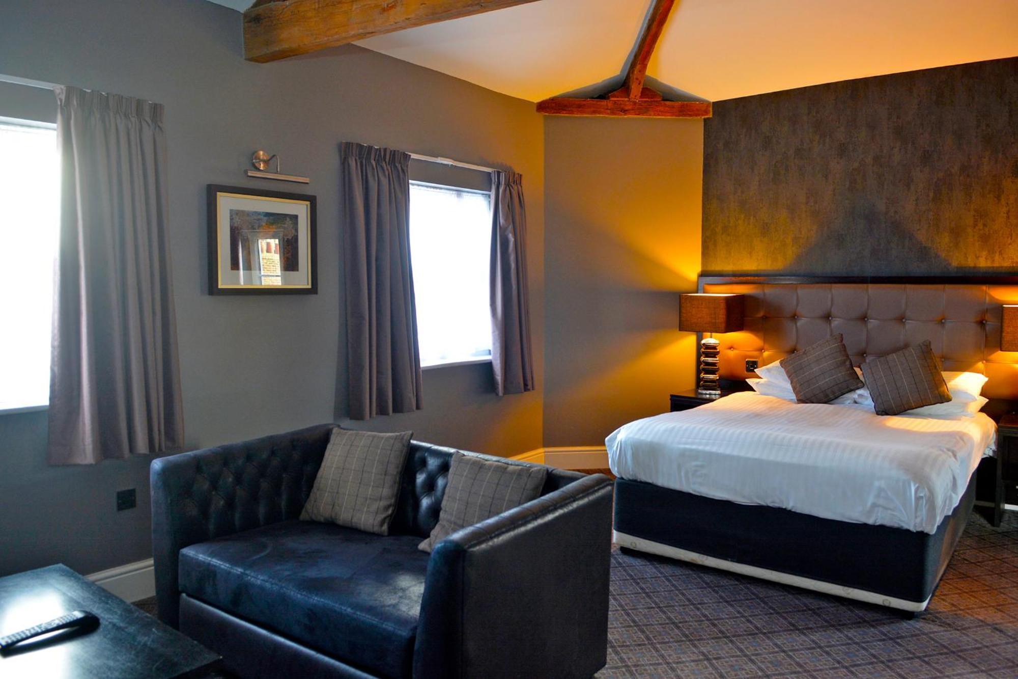 The Angel Hotel Wetherspoon Whitby Exteriör bild