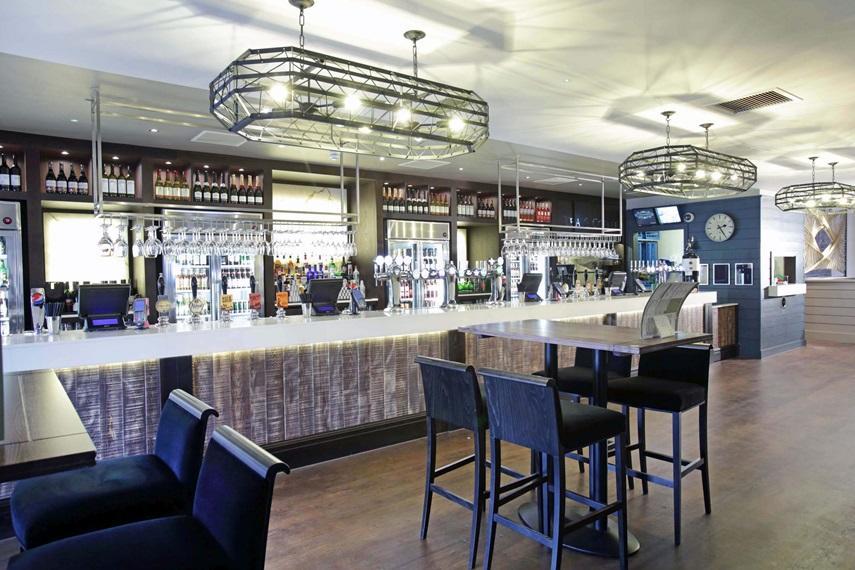The Angel Hotel Wetherspoon Whitby Exteriör bild