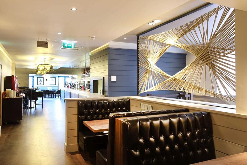 The Angel Hotel Wetherspoon Whitby Exteriör bild