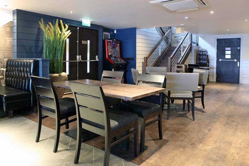 The Angel Hotel Wetherspoon Whitby Exteriör bild