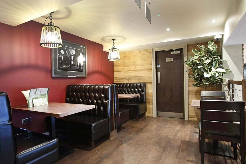 The Angel Hotel Wetherspoon Whitby Exteriör bild