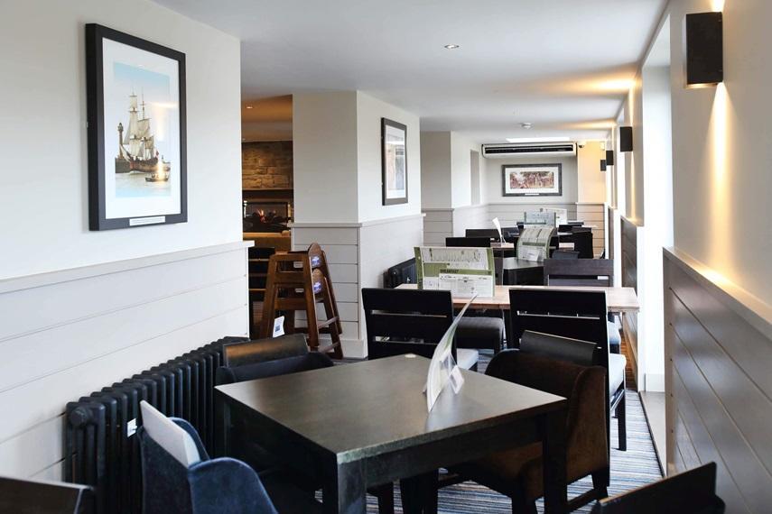 The Angel Hotel Wetherspoon Whitby Exteriör bild
